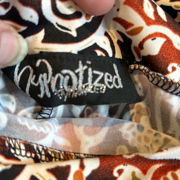 Elegant Black/Cream/Tan/Orange Patterned Skirt - Picture 3 of 3